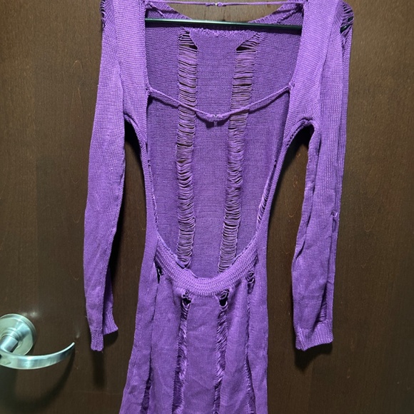 Dresses/jumpsuits/windbreaker also have more stuff - Picture 6 of 9